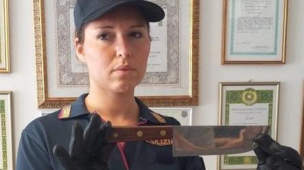 A spasso col coltello da cucina, arrestato