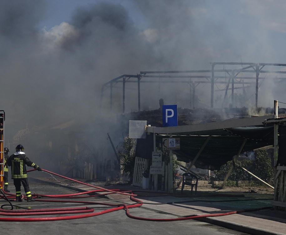 Incendio al ristorante Europa, mezzo milione in fumo 