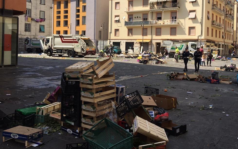Non rispettano l’orario multati tre banchi 