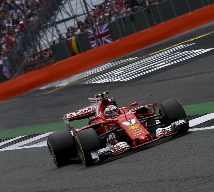 Raikkonen: «È dura» Arrivabene: «Niente lamenti, rialziamoci» 