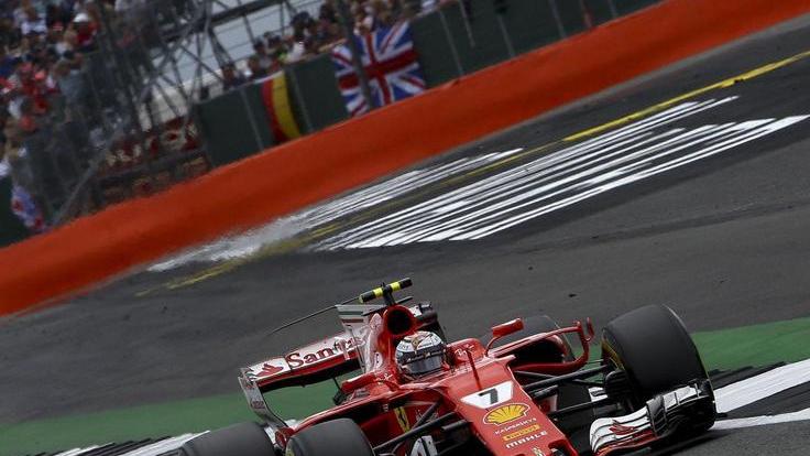 Raikkonen: «È dura» Arrivabene: «Niente lamenti, rialziamoci»