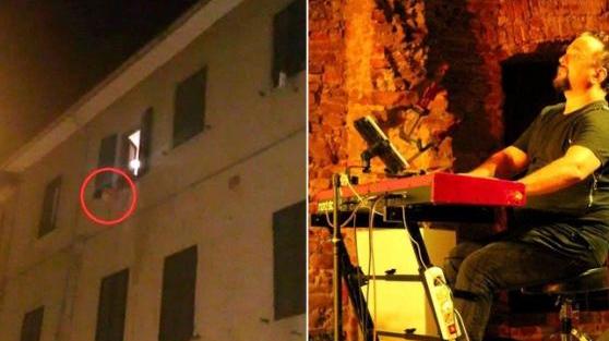 Secchiata sul concerto in strada: il tastierista colpito posta il video