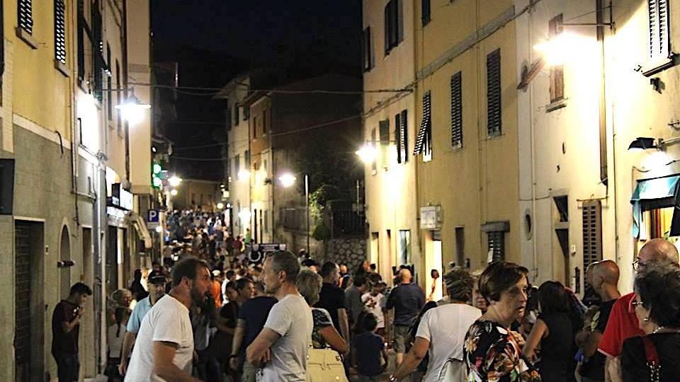 A Vaiano Terza Serata Per Happy Shopping Il Tirreno a-vaiano-terza-serata-per-happy-shopping-il-tirreno