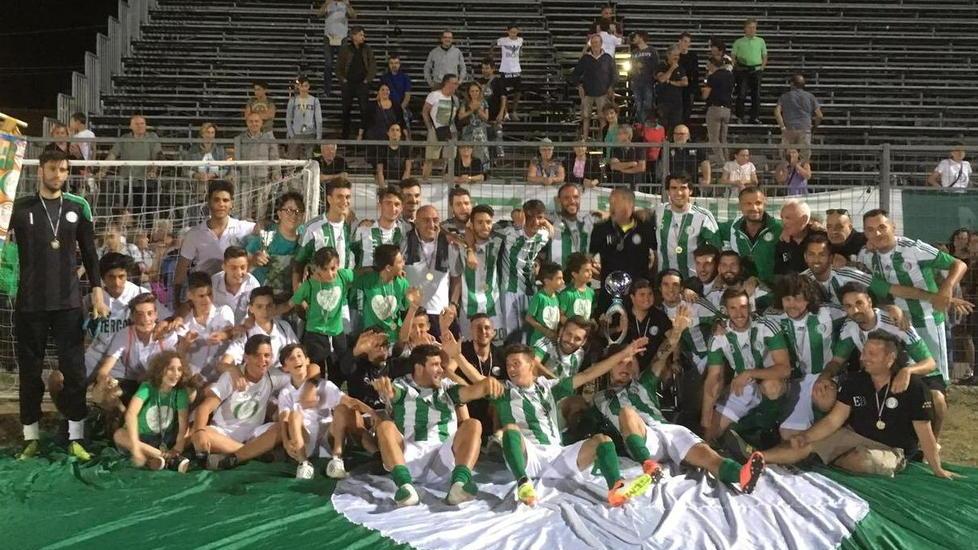 La formazione del Rione Mercato che ha vinto il Torneo di Agliana