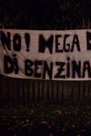 «No al distributore della Coop: lavoratori a rischio»