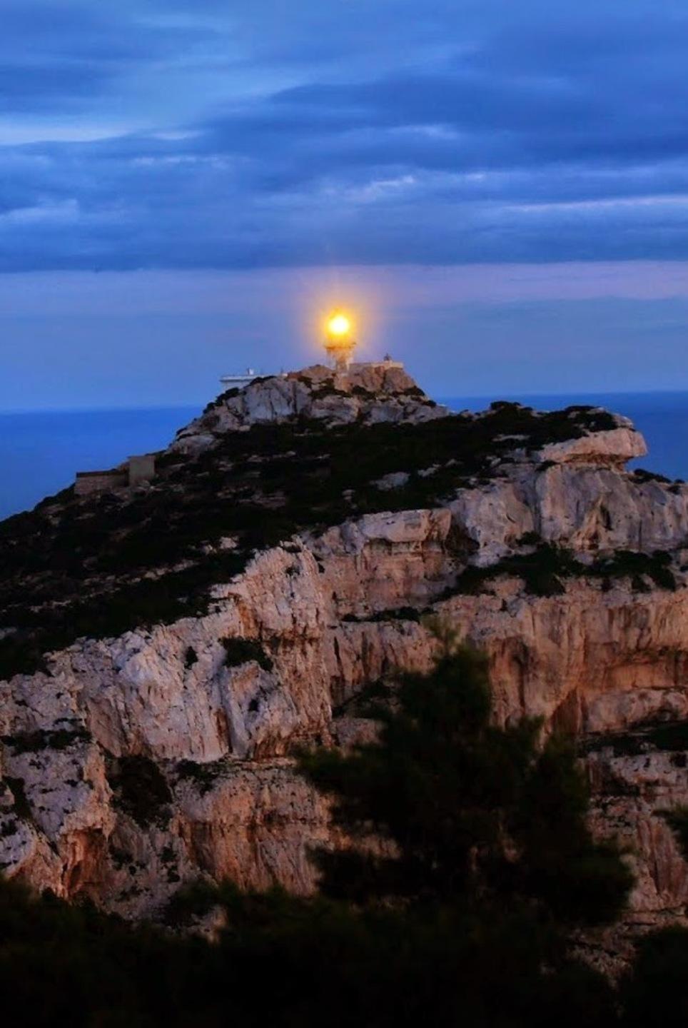 Alghero, a Capo Caccia la sentinella del Golfo