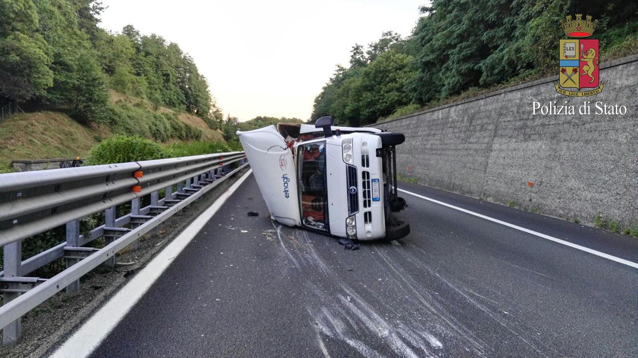 Il camper ribaltato