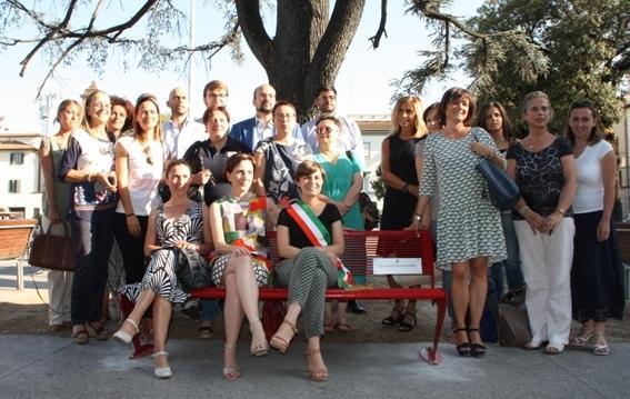 Panchina rossa contro il femminicidio 