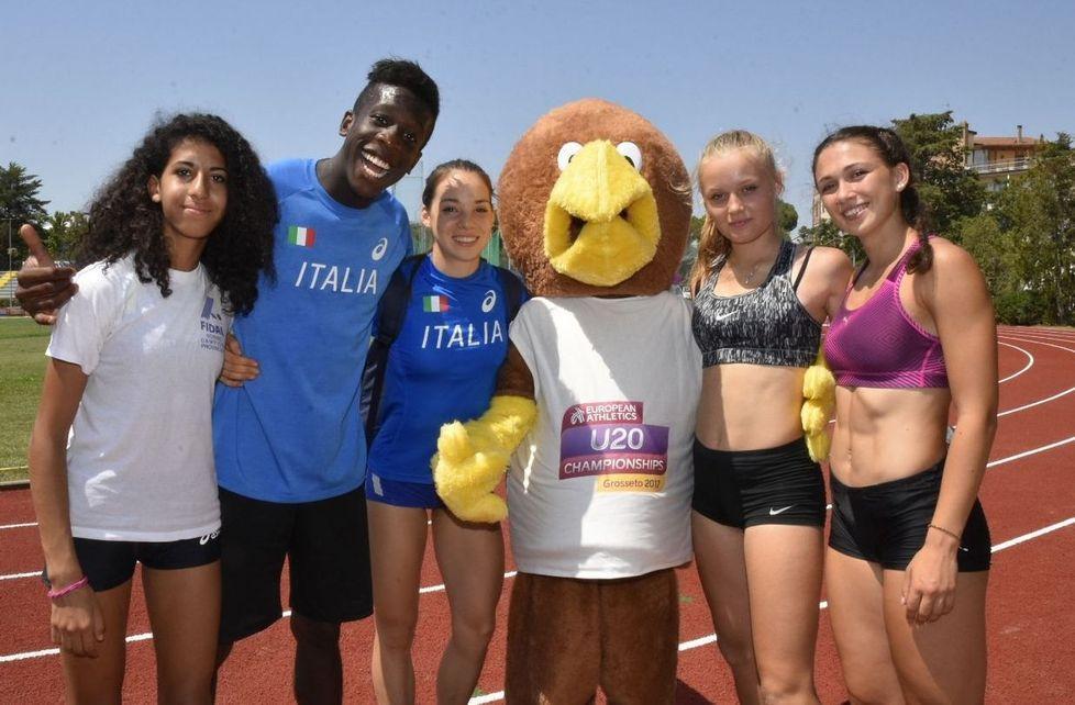 Parata di talenti in centro 