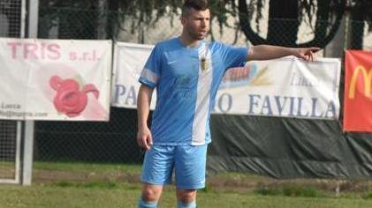 Meschi torna in panchina, il mercato è vivo