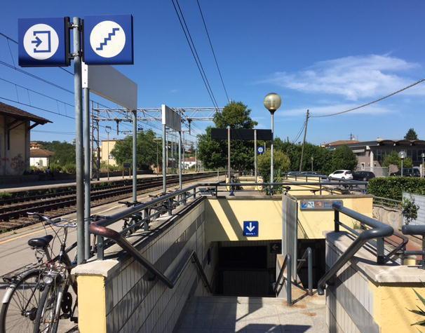 Degrado e prostituzione alla stazione di S. Romano