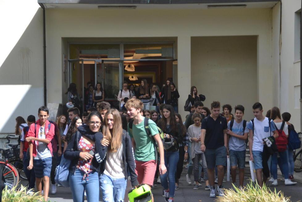 Tutti i diplomati di via delle Rose