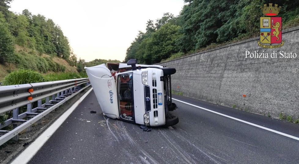 Droga nel camper: dj arrestato dopo un incidente