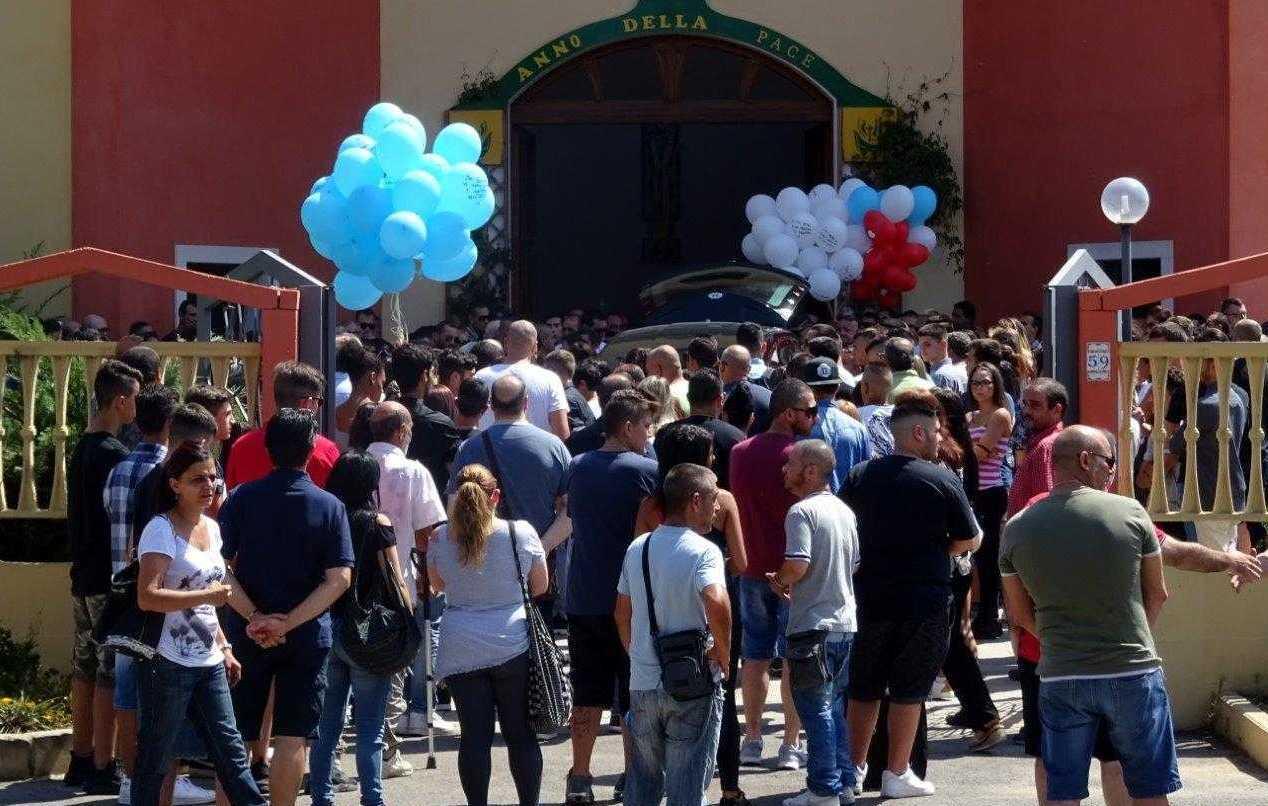 Sassari, l’ultimo commosso saluto a Chicco Piredda