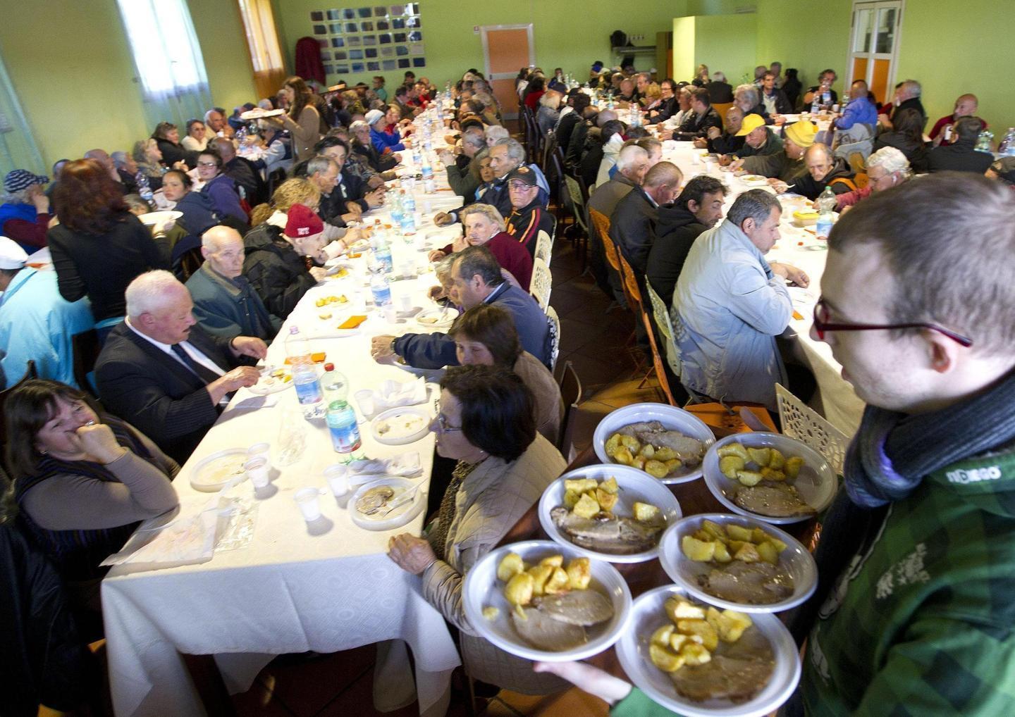 Una cena solidale antispreco La organizza il Comune 