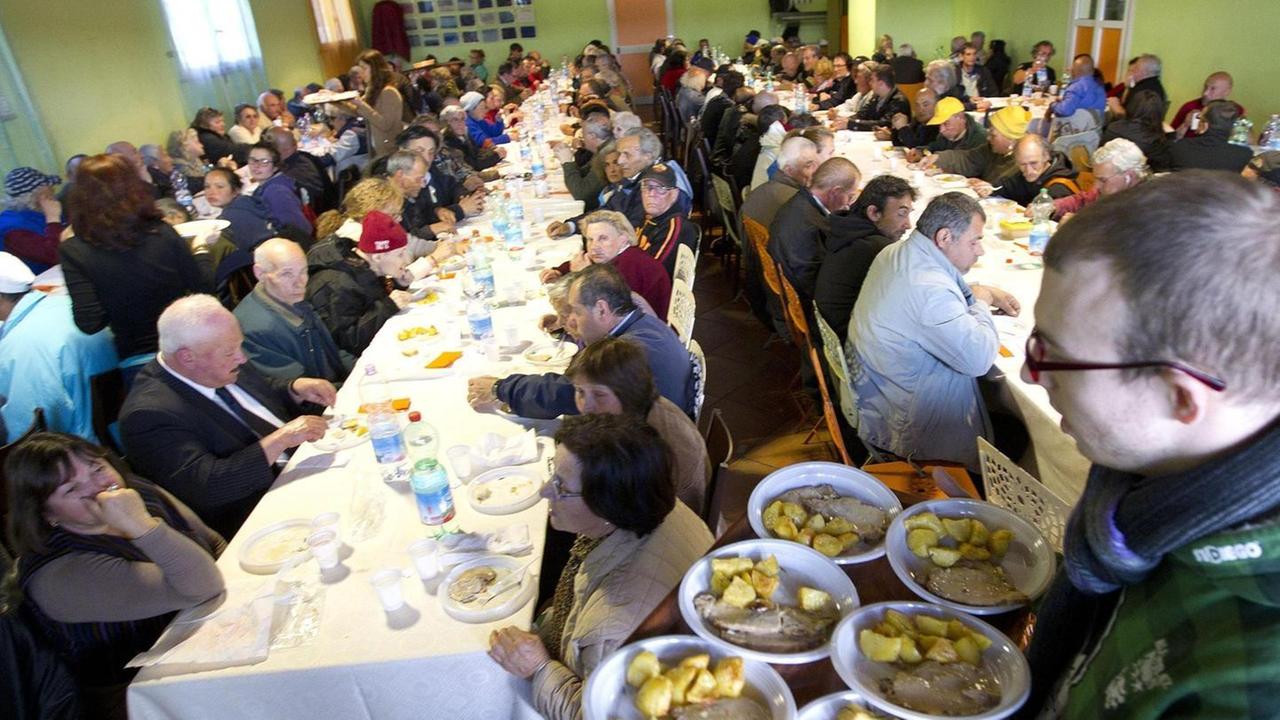 Una cena solidale antispreco La organizza il Comune
