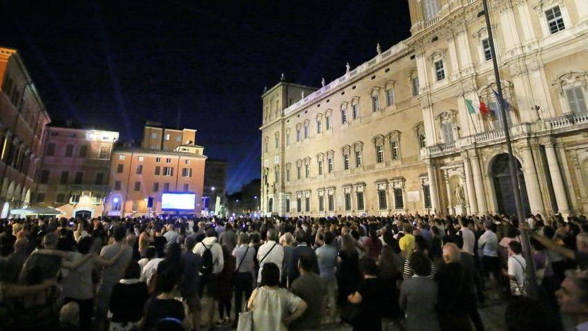 Modena, piazza Roma limitata a 8500 persone