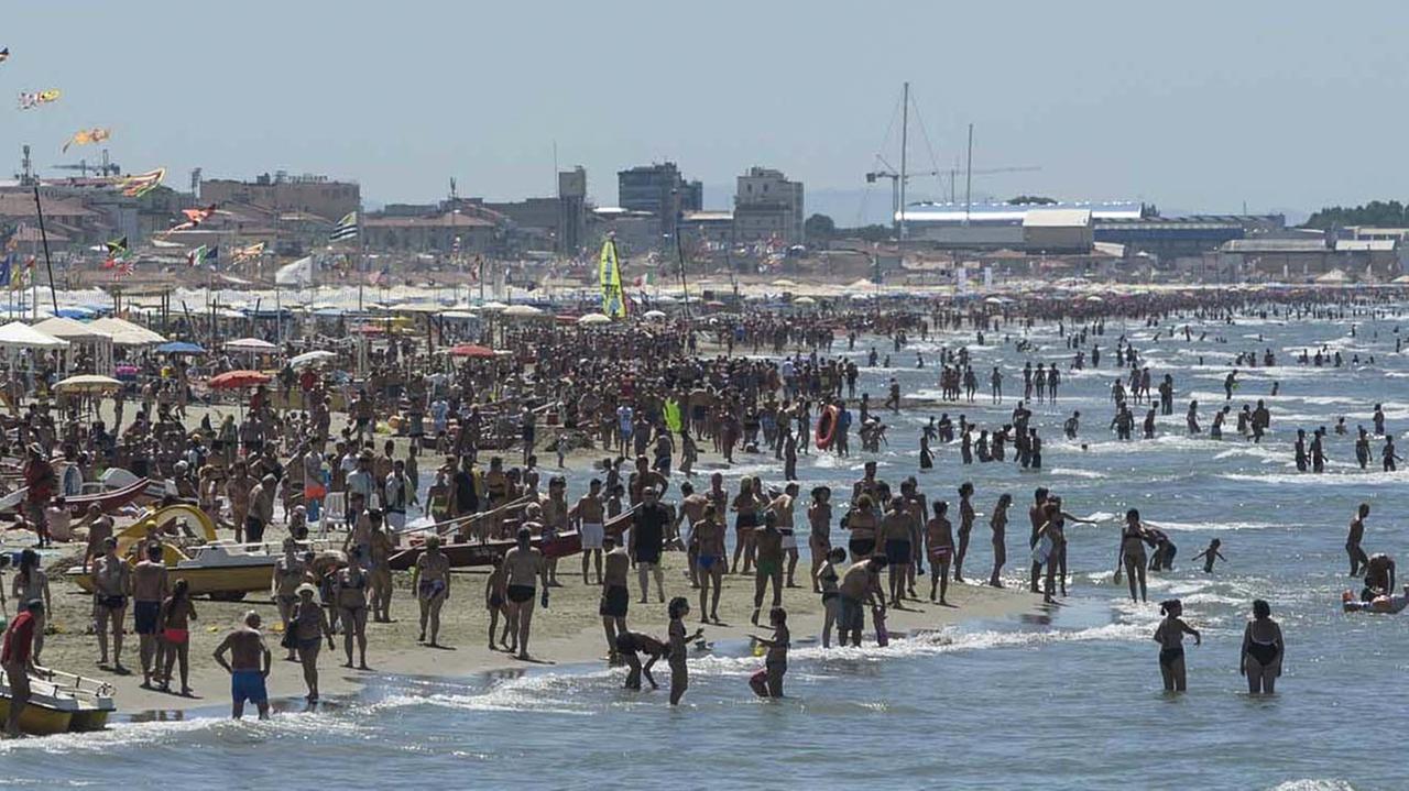 Un tratto della spiaggia di Viareggio