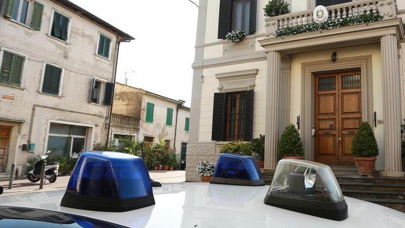Minaccia di morte la nonna: arrestato