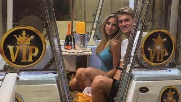 Giro sulla ruota panoramica per Rugani (Juve) e fidanzata