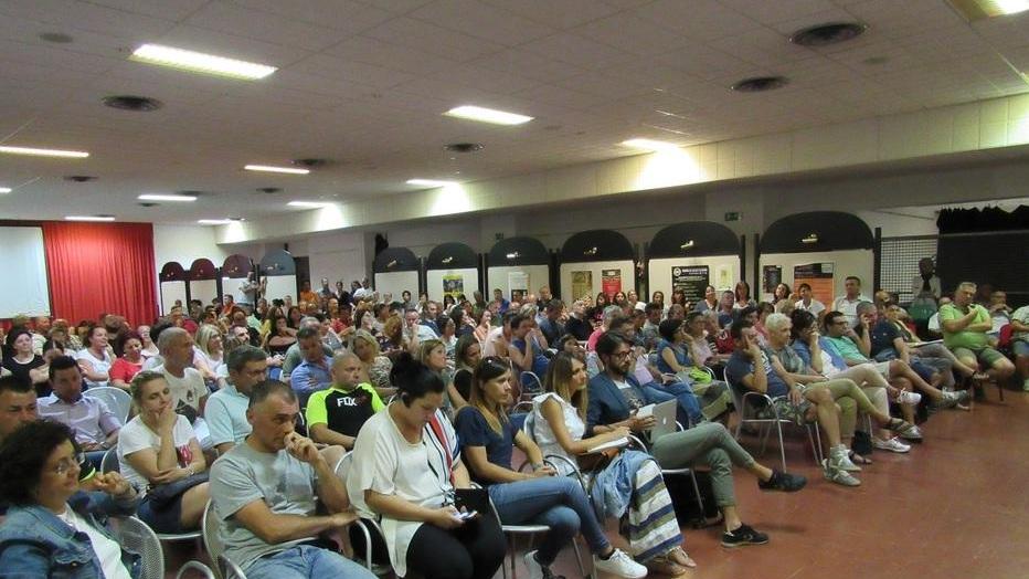 Serra, scuole nel caos Duecento genitori ancora senza risposte