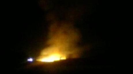 L'incendio nella notte nella foto inviata da un lettore