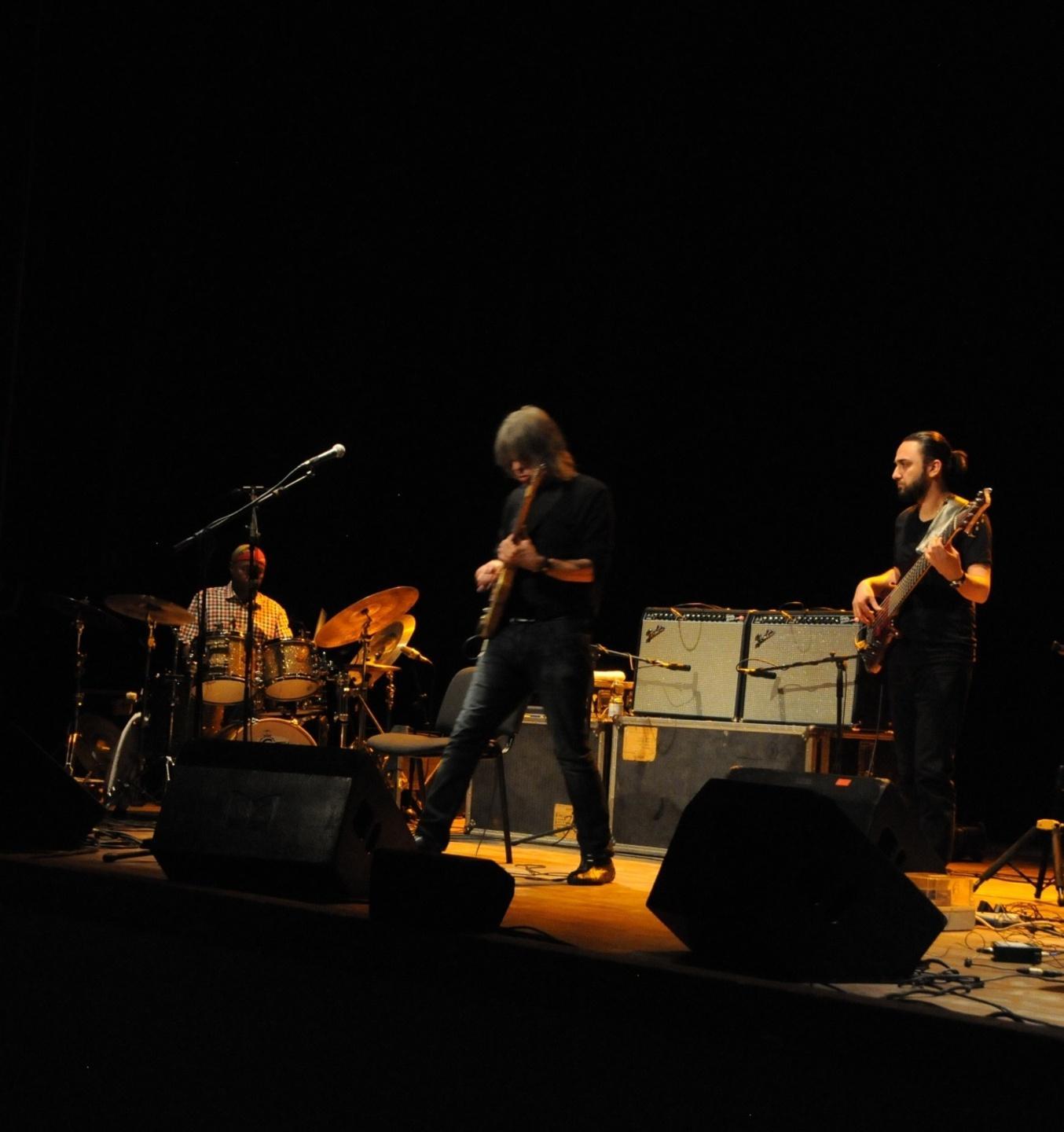 Energia Jazz Fusion nella notte di Gonone 