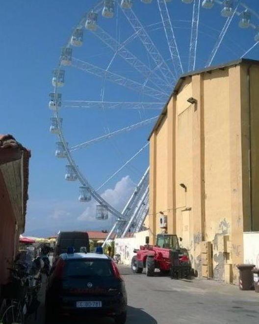 I carabinieri in azione vicino al Molo