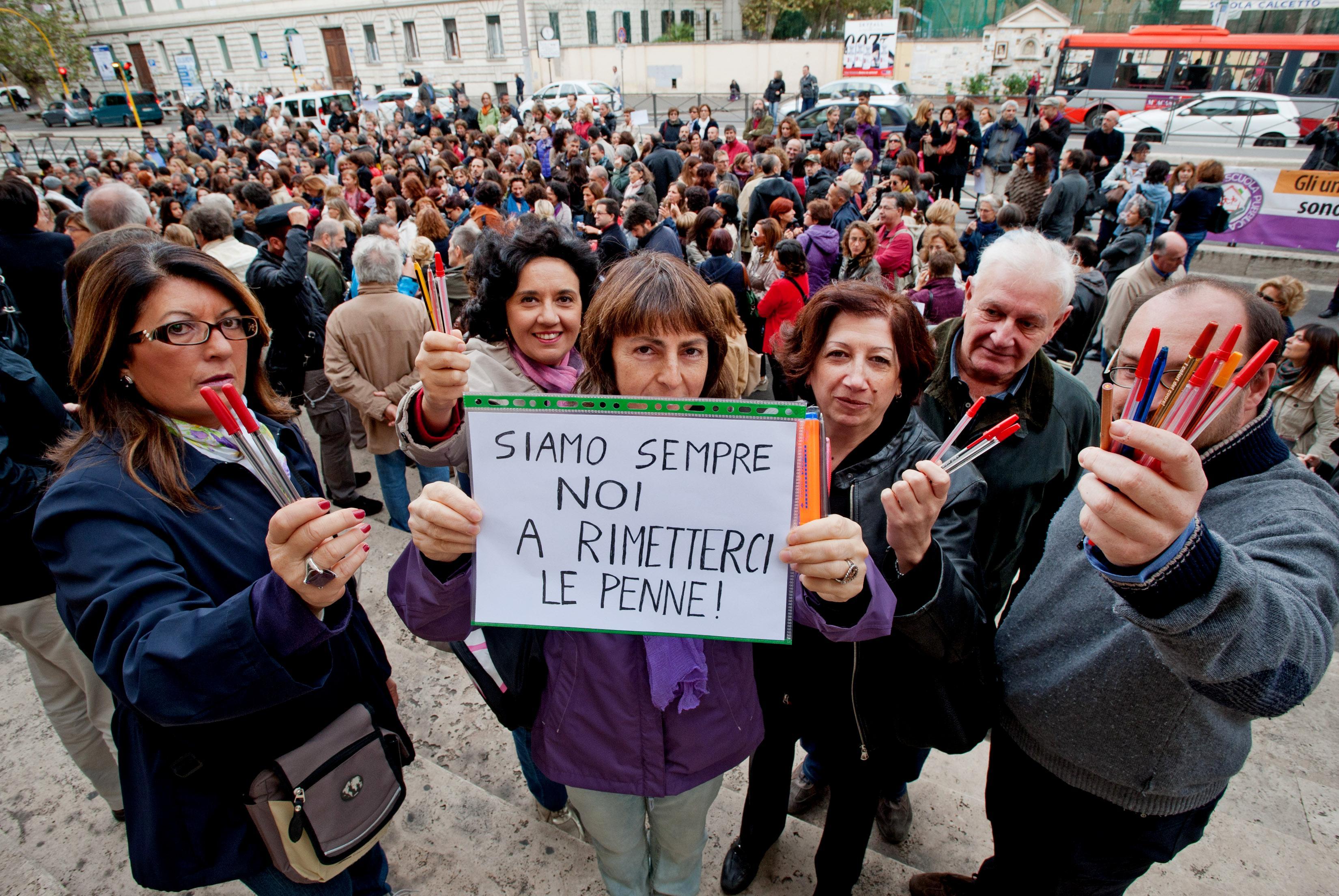 Scuola, precari risarciti dal Miur