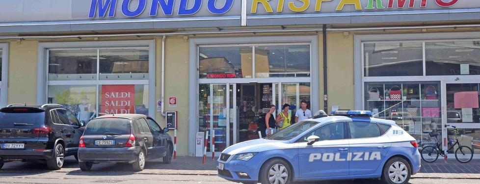 Sorpreso a rubare, denunciato 15enne
