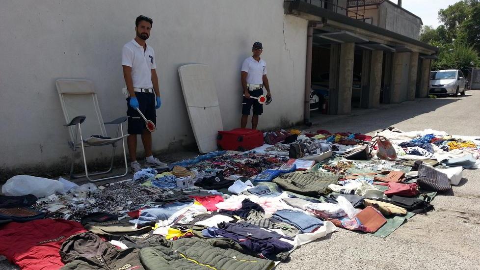 Falso d’autore Maxi operazione