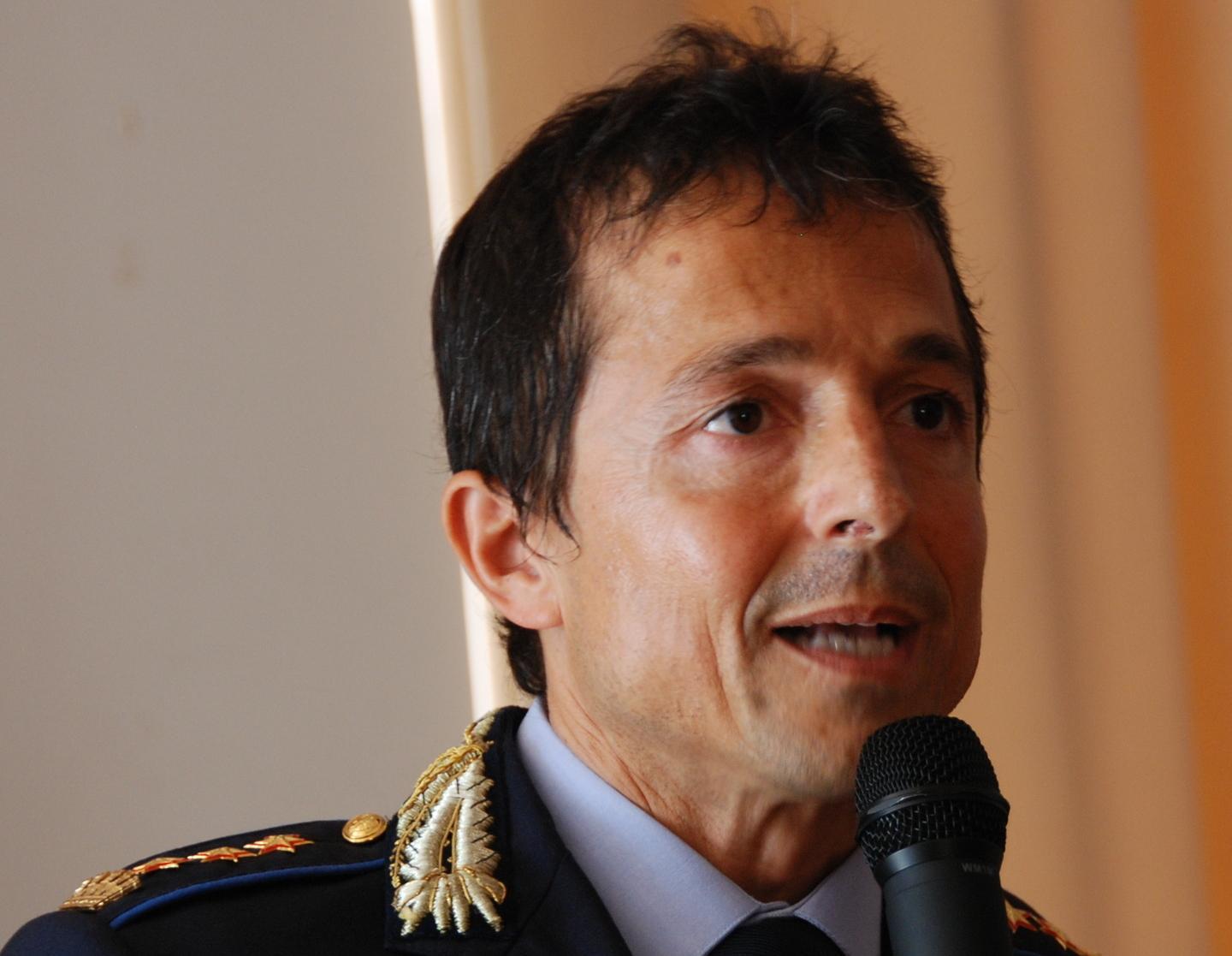 «Paga 100 euro e noi ti proteggiamo» 