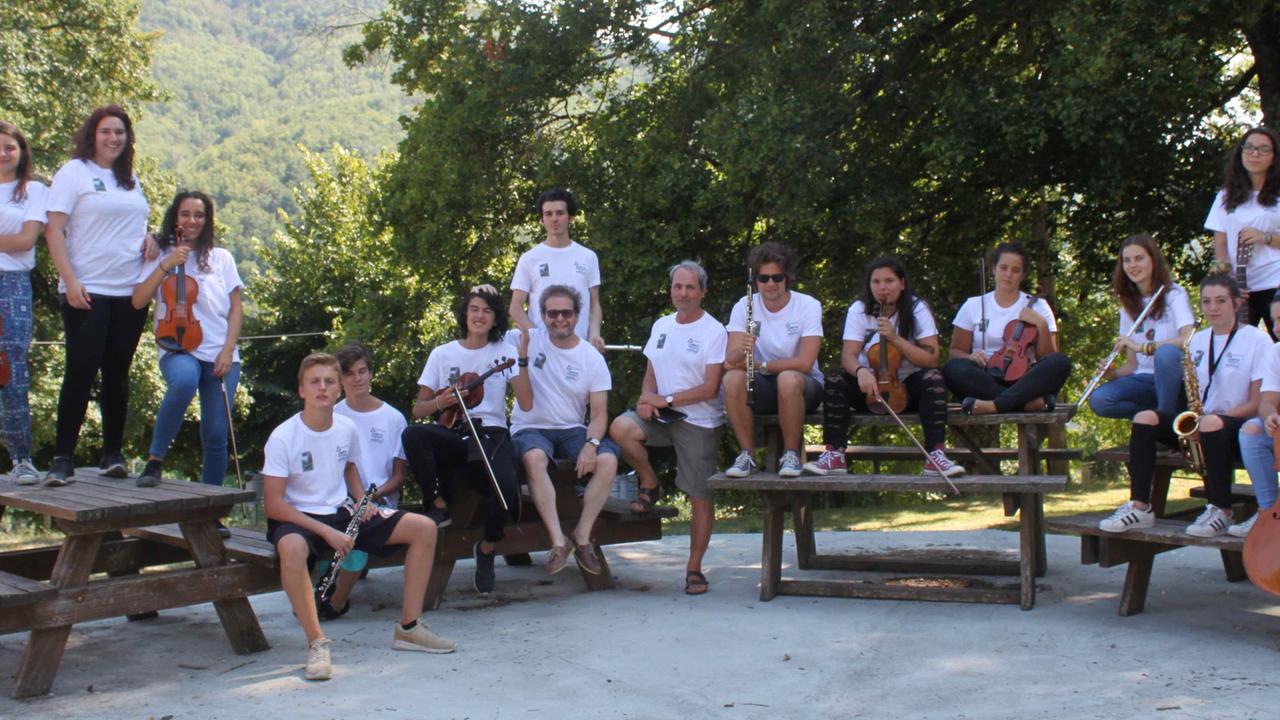 Alcuni giovani del campus musicale a Treppio
