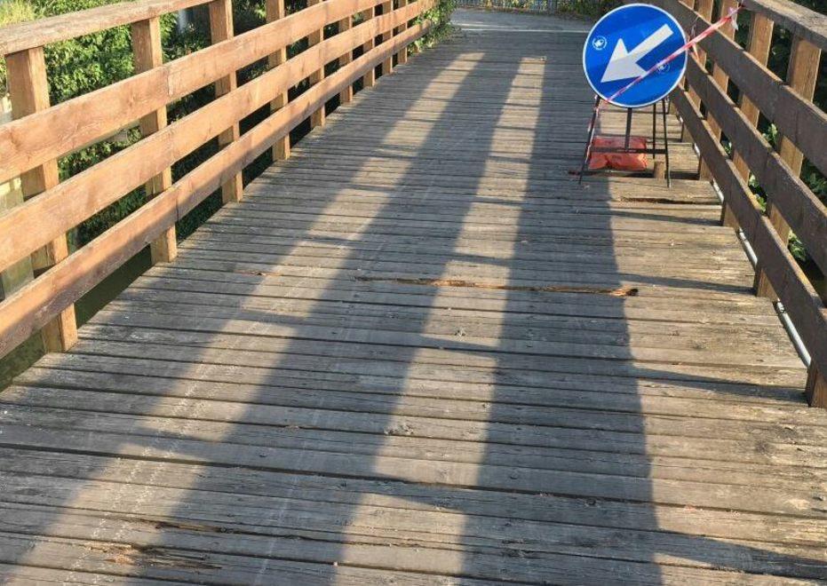 Il ponte della ciclabile è in pessimo stato