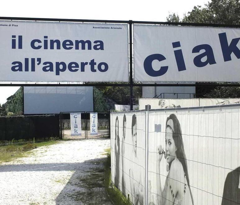 A Tirrenia seconda estate di stop per il cinema 