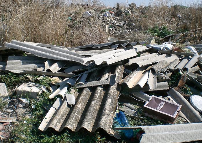 Un’anagrafe pubblica per l’amianto a Camaiore