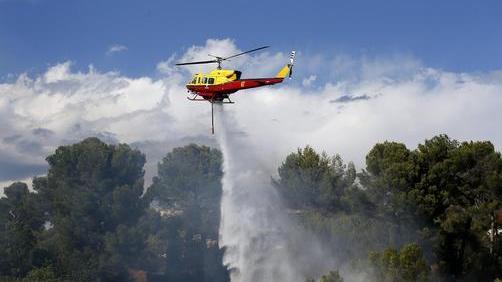 Fiamme Costa Azzurra, 12 pompieri feriti