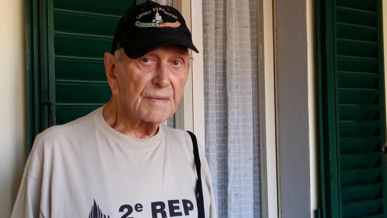 L'ex legionario pratese Giampiero Vigilanti