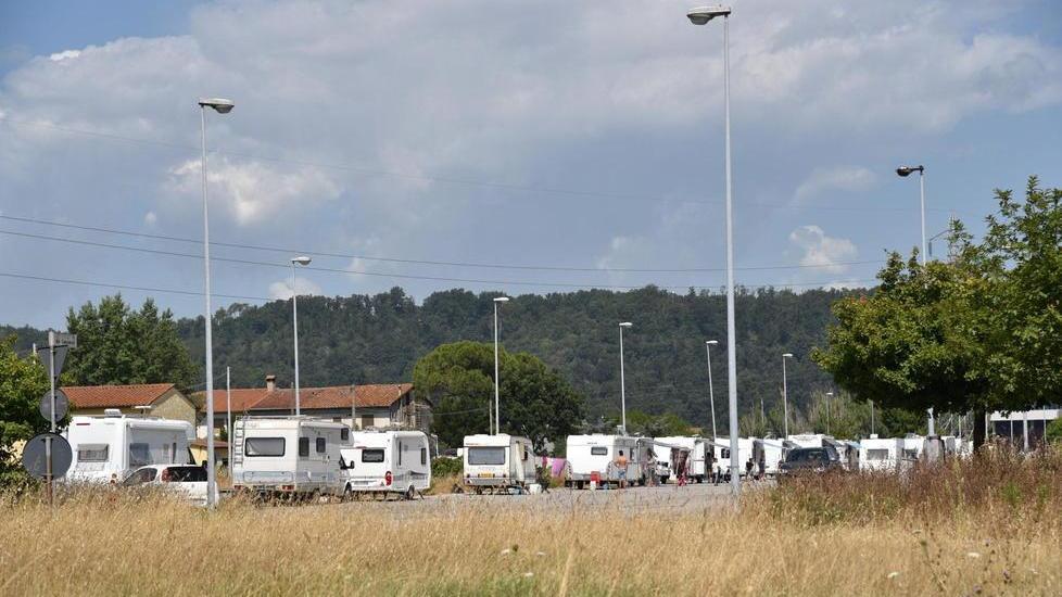 «Quante multe alla carovana di nomadi?»