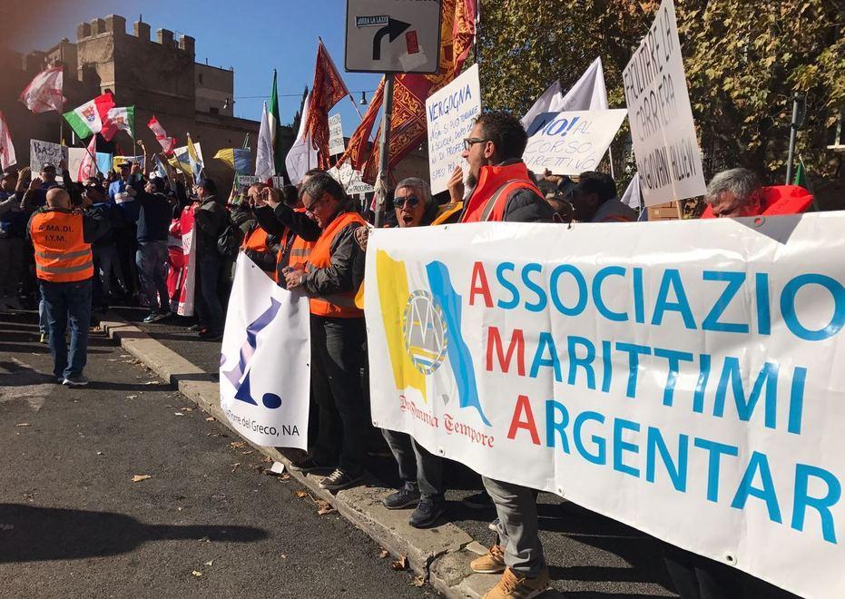Marittimi delusi Il Tar non sospende il corso obbligatorio 