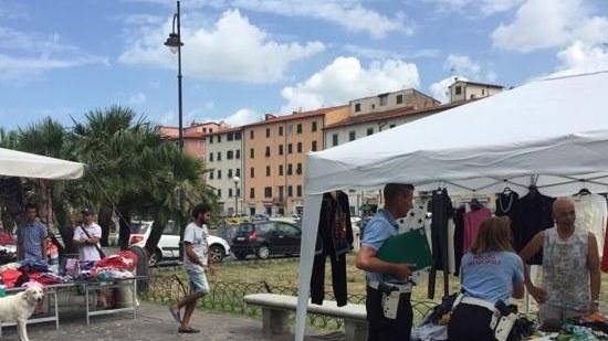 Multe dei vigili in piazza Garibaldi