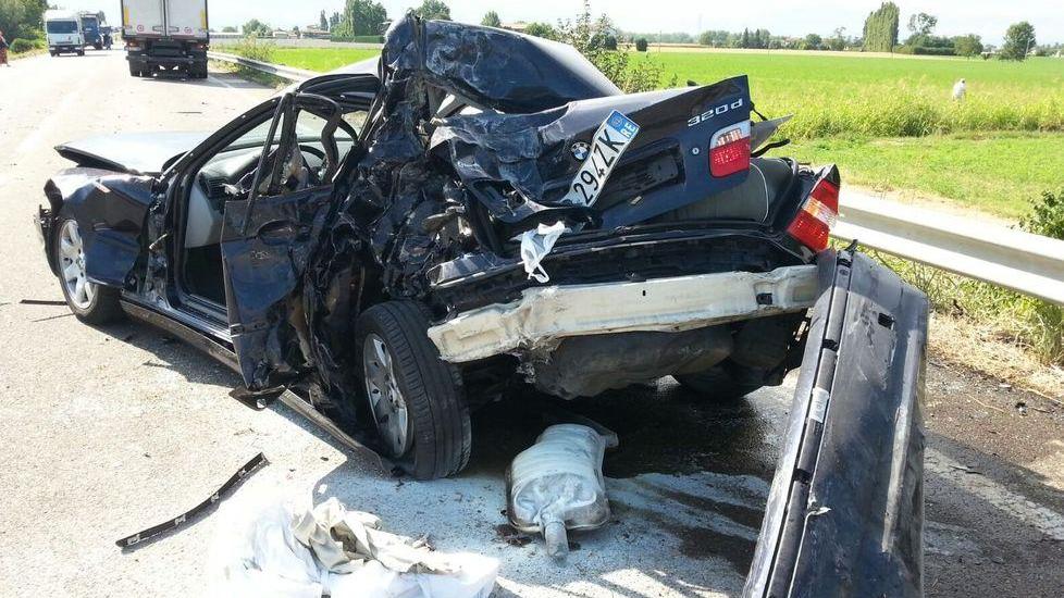 Tir tampona auto: l’anziano è in coma