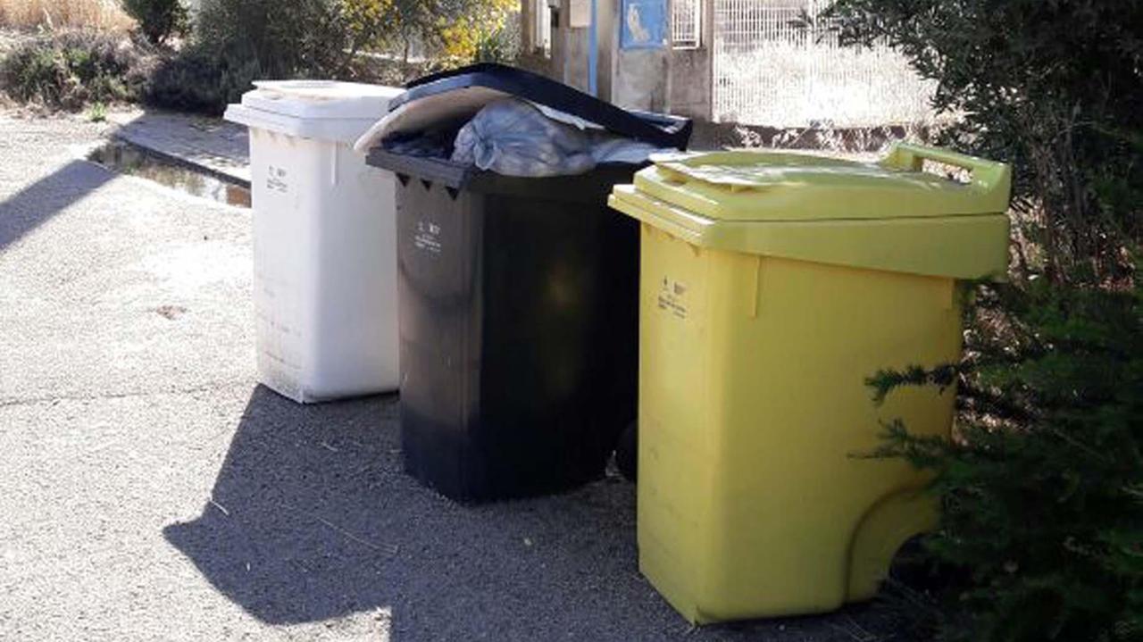 Cagliari, addio ai cassonetti: dal 2018 rifiuti raccolti col sistema porta a porta