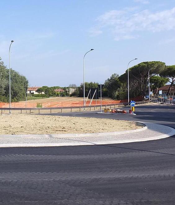 Nuova rotatoria, sabato via alle auto lungo l’Aurelia 