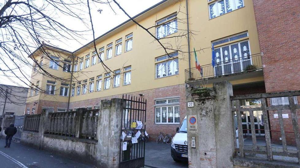Infiltrazioni e bagni ko le scuole chiedono aiuto