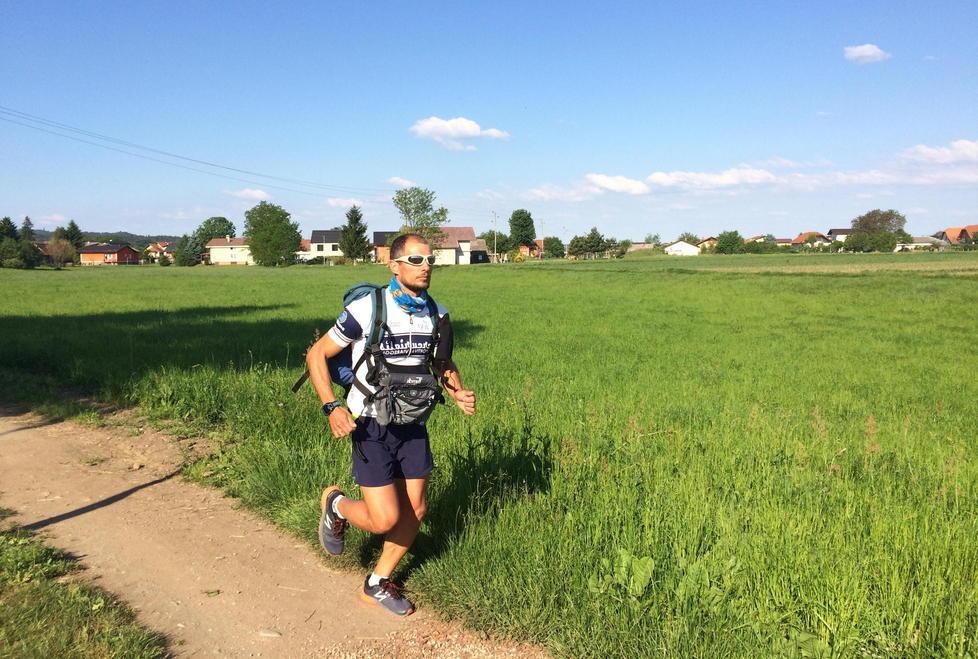 Il giro della Slovenia a piedi l’impresa di un viareggino 