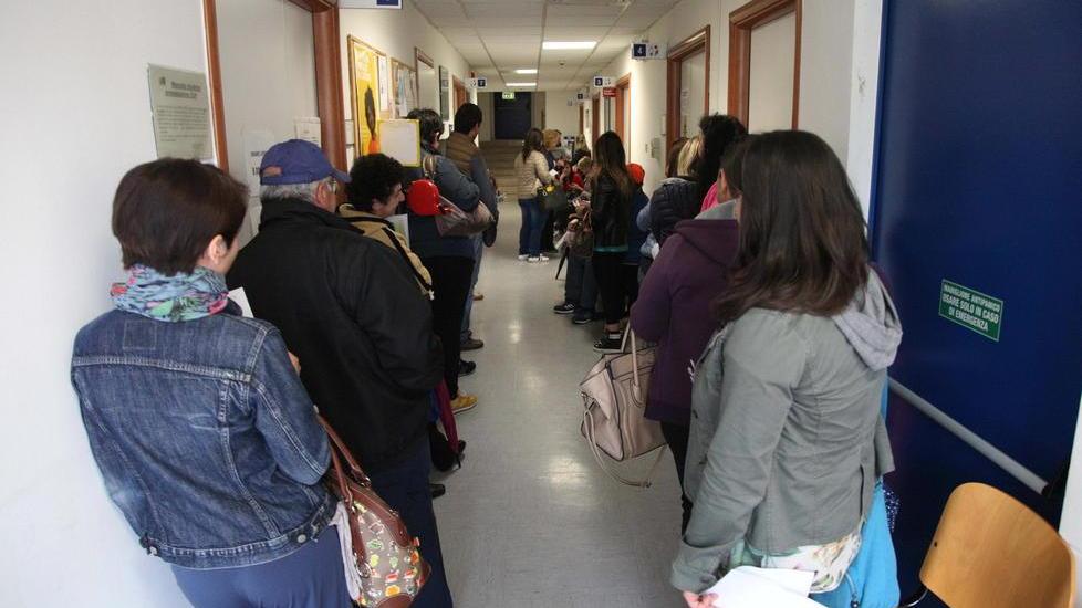 Visite private all’Asl ai medici 2,4 milioni
