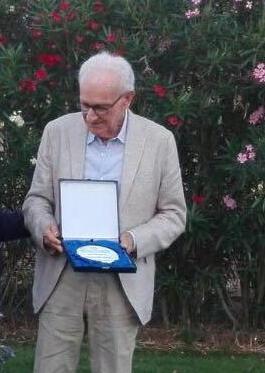 Tanti riconoscimenti Tra loro anche una “tessera 1952”