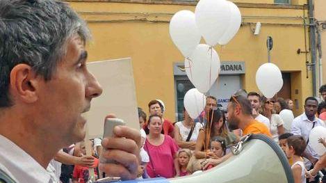 «Non cacciate i nostri figli»