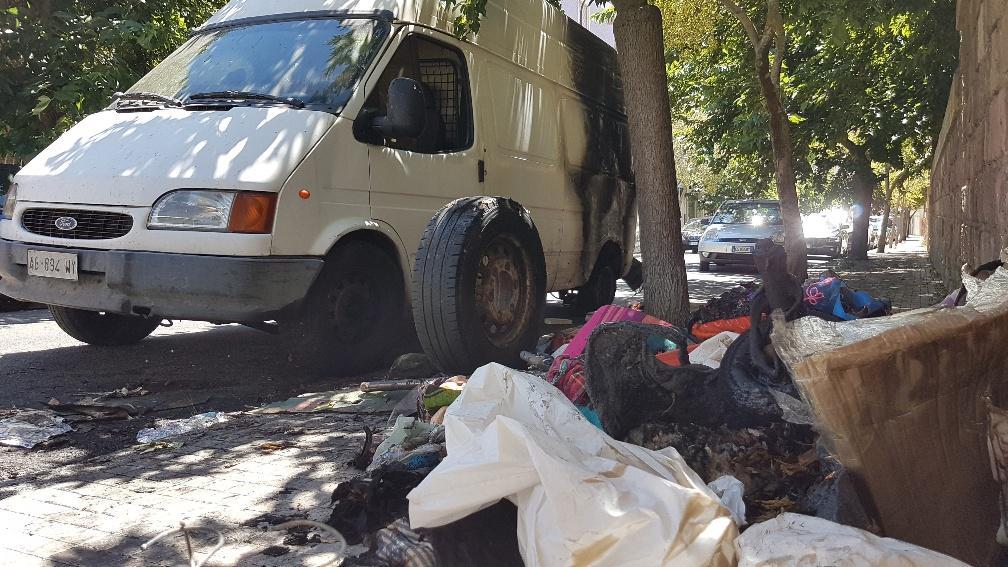 Il furgone dell'ambulante senegalese